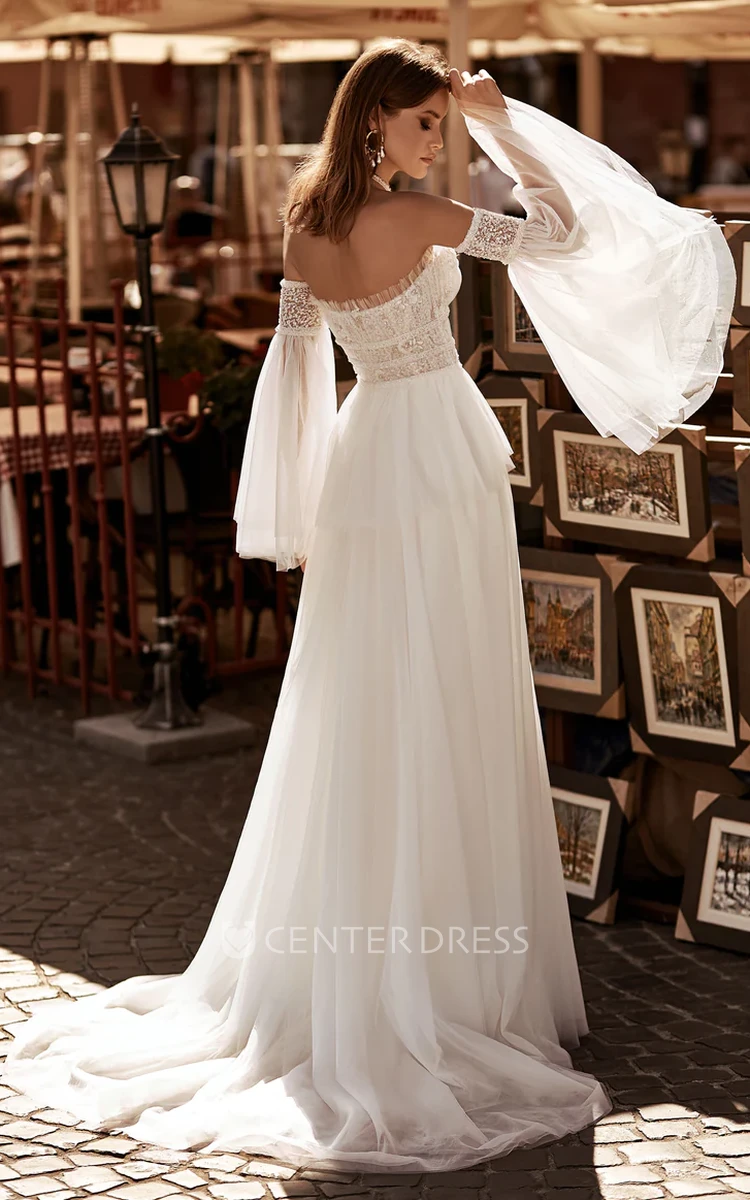 Elegant Halter Illusion Garden Lace Wedding Dress with Lace-up/Corset Back Appliques