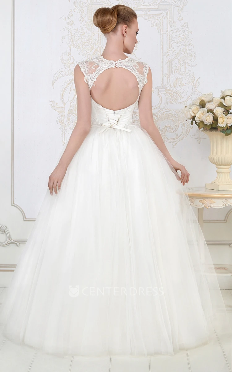 Ball Gown Beaded Sleeveless Scoop-Neck Floor-Length Tulle Wedding Dress With Appliques