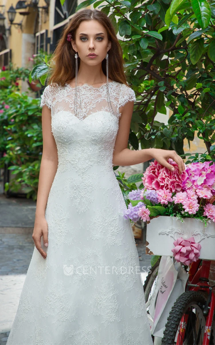 Charming A Line Scalloped Lace Wedding Gown with Appliques