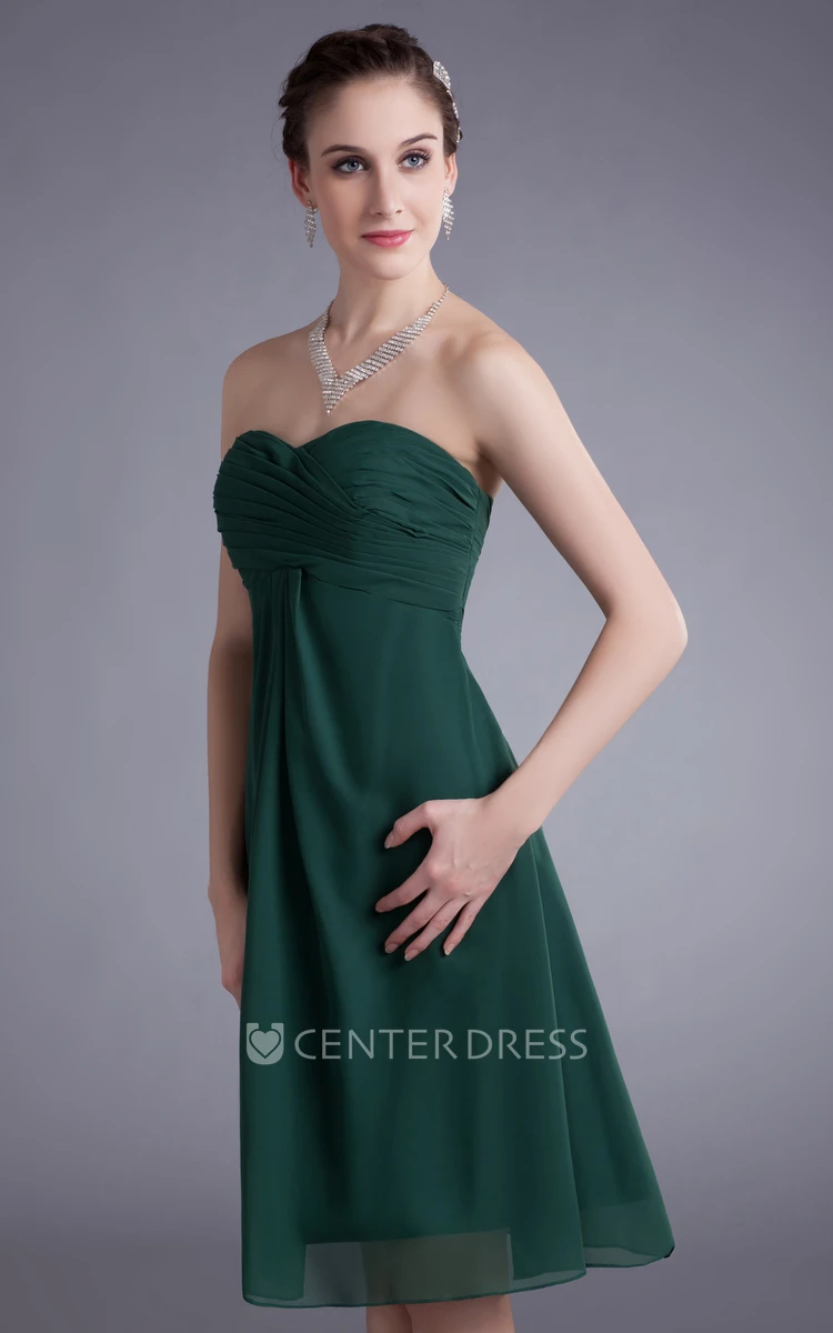 A Line Chiffon Sleevless Knee Length Prom Dress With Draping And Ruching
