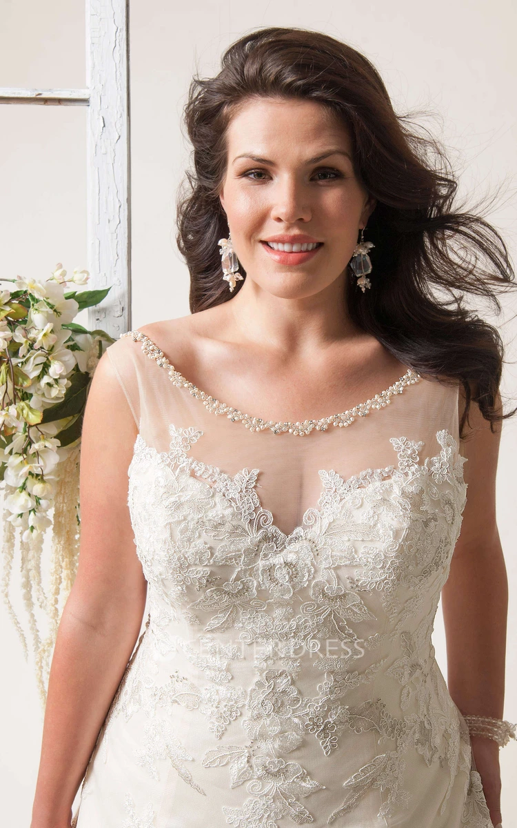 A-Line Sleeveless Floor-Length Scoop-Neck Lace Plus Size Wedding Dress With Appliques And Illusion