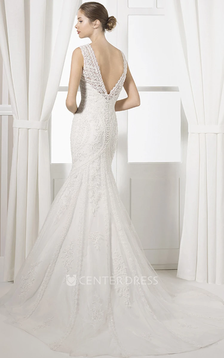 Sheath Sleeveless Floor-Length Appliqued V-Neck Lace Wedding Dress With Court Train And Low-V Back