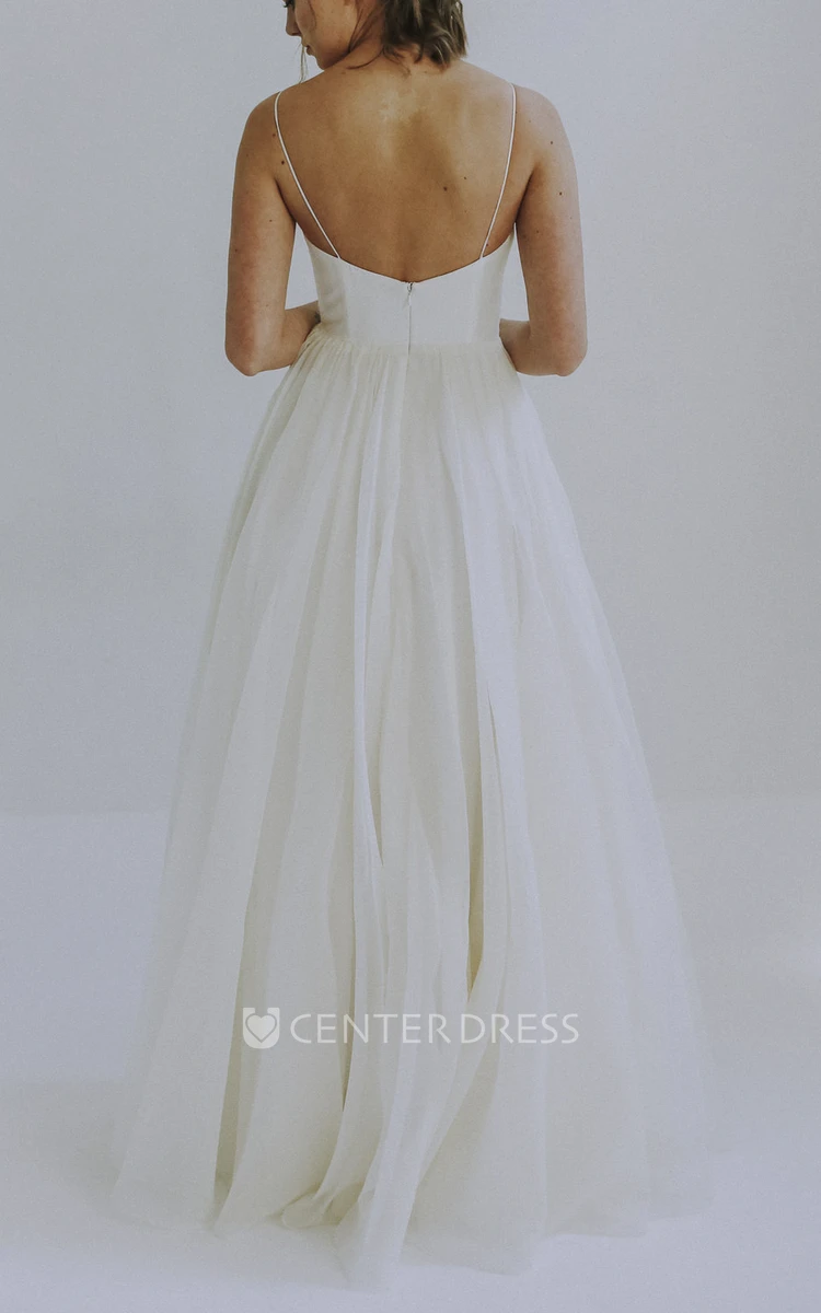 A-line Sexy Wedding Dress With Tulle And Spaghetti Straps