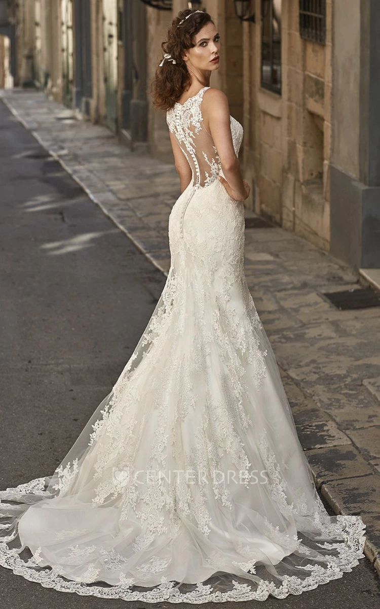 Trumpet Scoop-Neck Long Appliqued Sleeveless Lace Wedding Dress