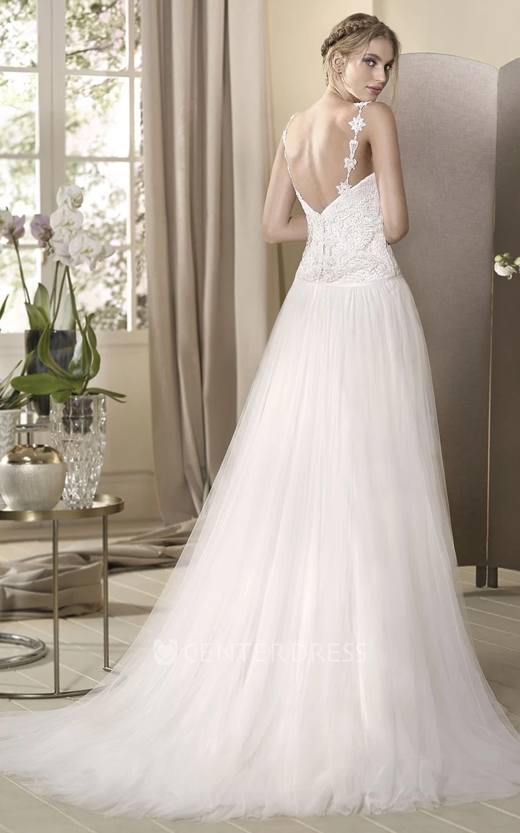 A-Line Floor-Length Appliqued Sleeveless Spaghetti Tulle Wedding Dress With Waist Jewellery And Pleats