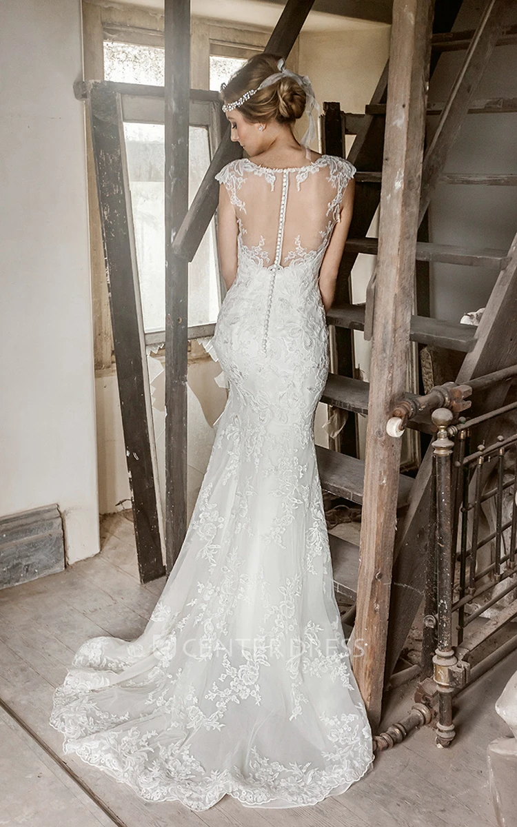 Floor-Length Scoop Cap-Sleeve Appliqued Lace Wedding Dress