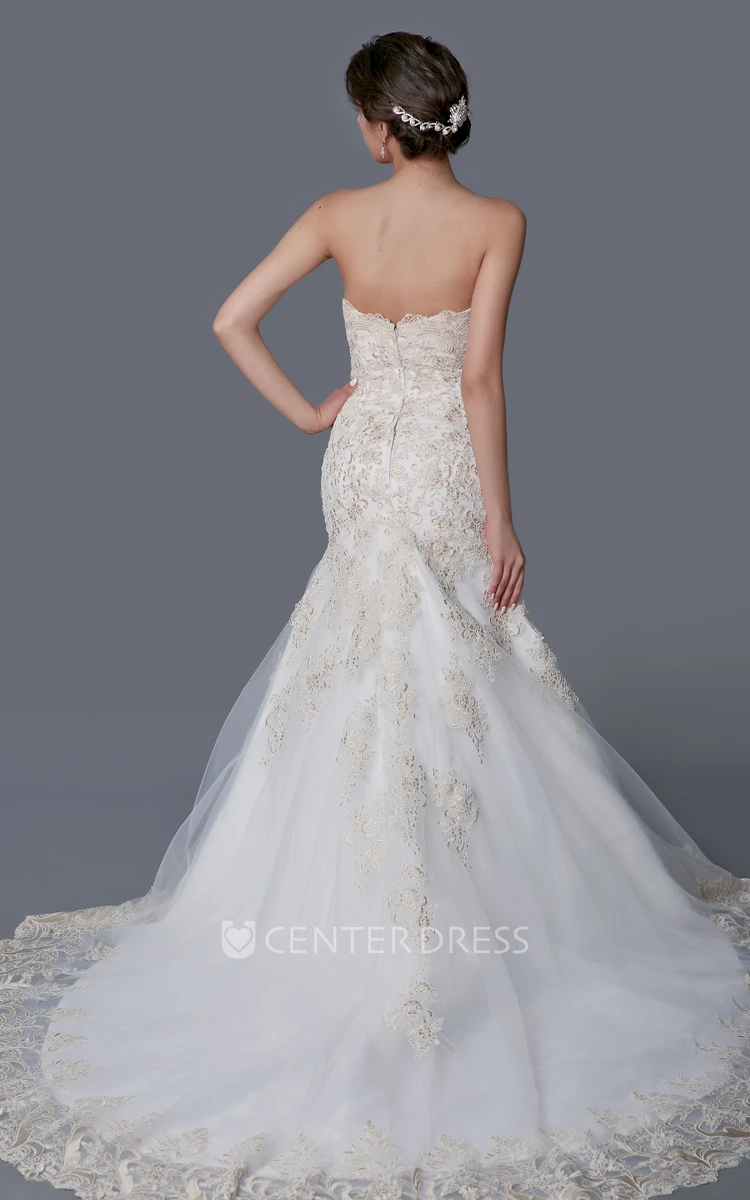 Sweetheart Strapless Chapel Train Lace Mermaid Wedding Dress with Appliques