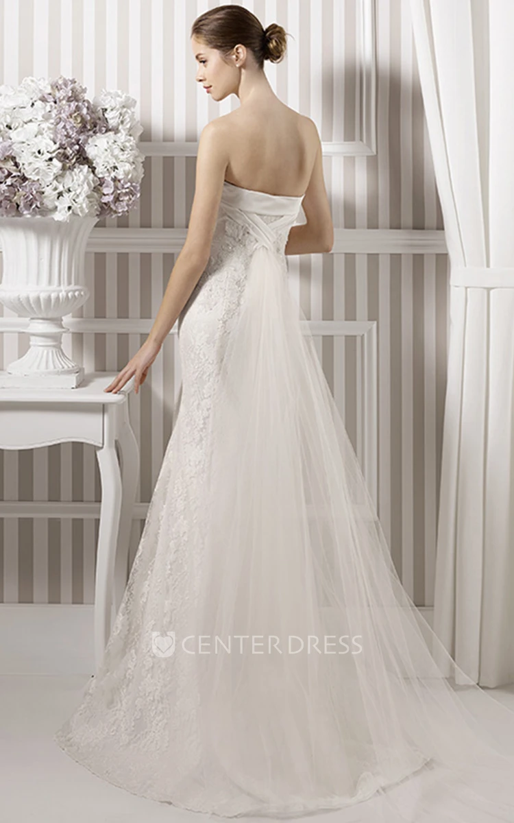 Sheath Maxi Strapless Appliqued Sleeveless Lace Wedding Dress With Sweep Train And Backless Style