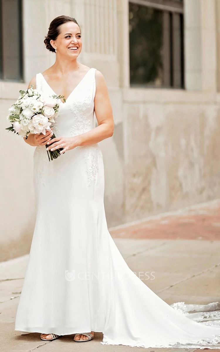 Floor-length Elegant V-neck Sleeveless Appliques Wedding Dress with Train V Back