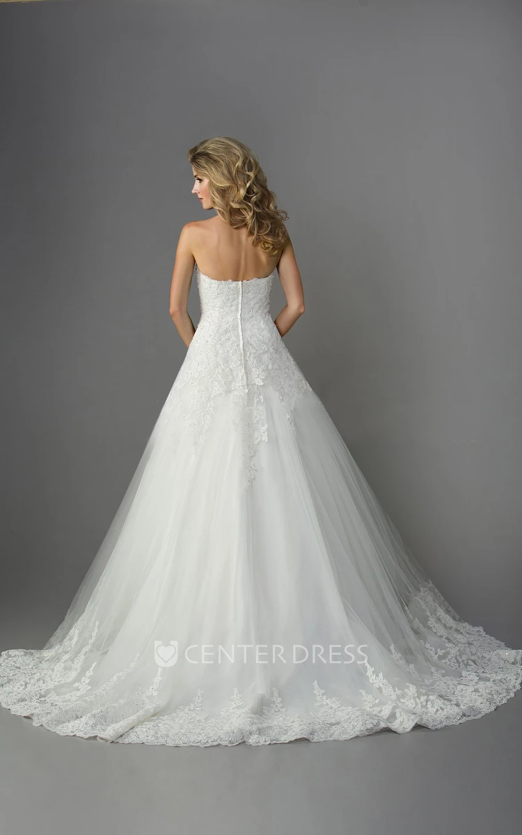 Sweetheart A-line Wedding Dress with Floral Appliques and Beadings