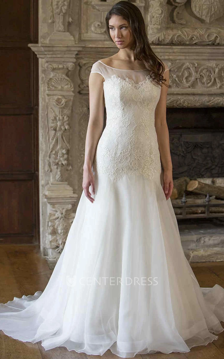 A-Line Scoop-Neck Cap-Sleeve Floor-Length Lace Wedding Dress With V Back