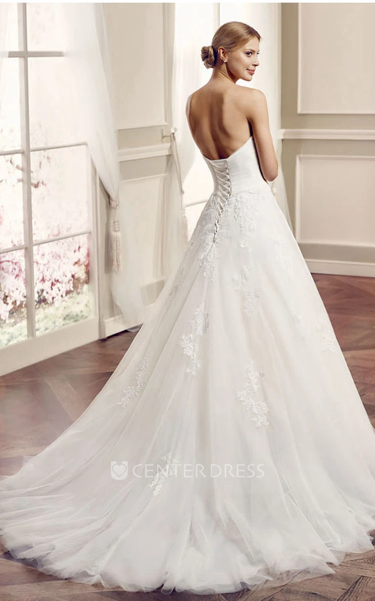 A-Line Appliqued Floor-Length Strapless Sleeveless Tulle Wedding Dress With Ruching And Broach