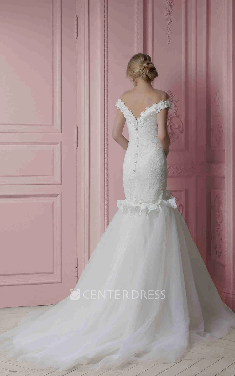 Trumpet Floor-Length Off-The-Shoulder Floral Lace&Tulle Wedding Dress With Ruffles And Appliques