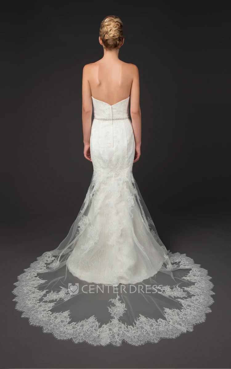 Mermaid Sleeveless Strapless Appliqued Floor-Length Lace Wedding Dress With Backless Style And Waist Jewellery