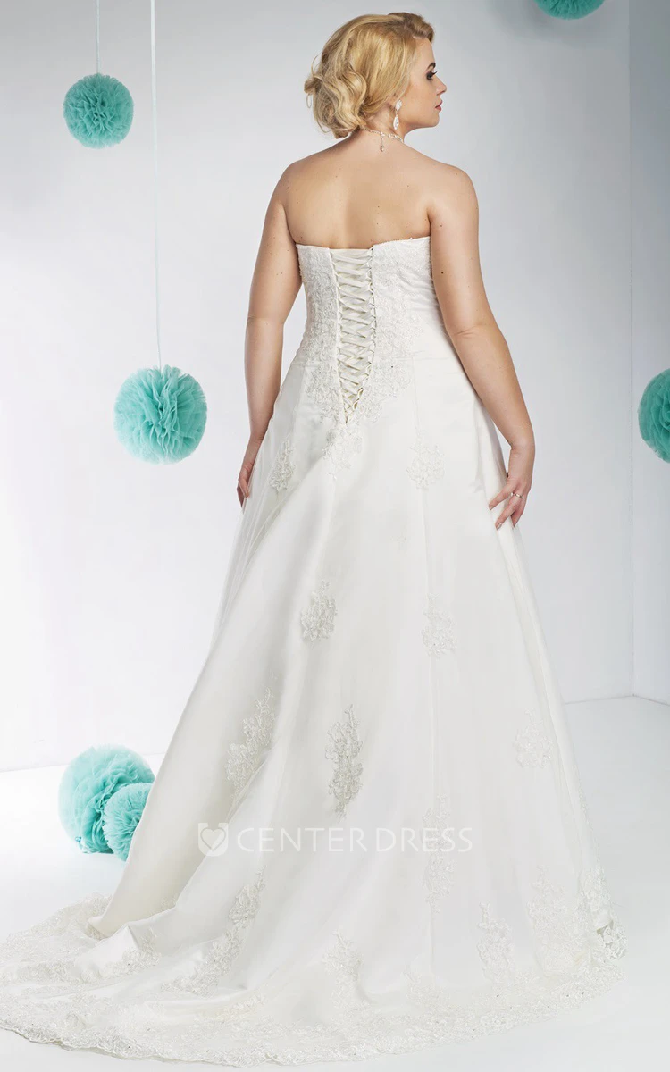 Sleeveless Appliqued Strapless Long Lace Plus Size Wedding Dress With Side Draping