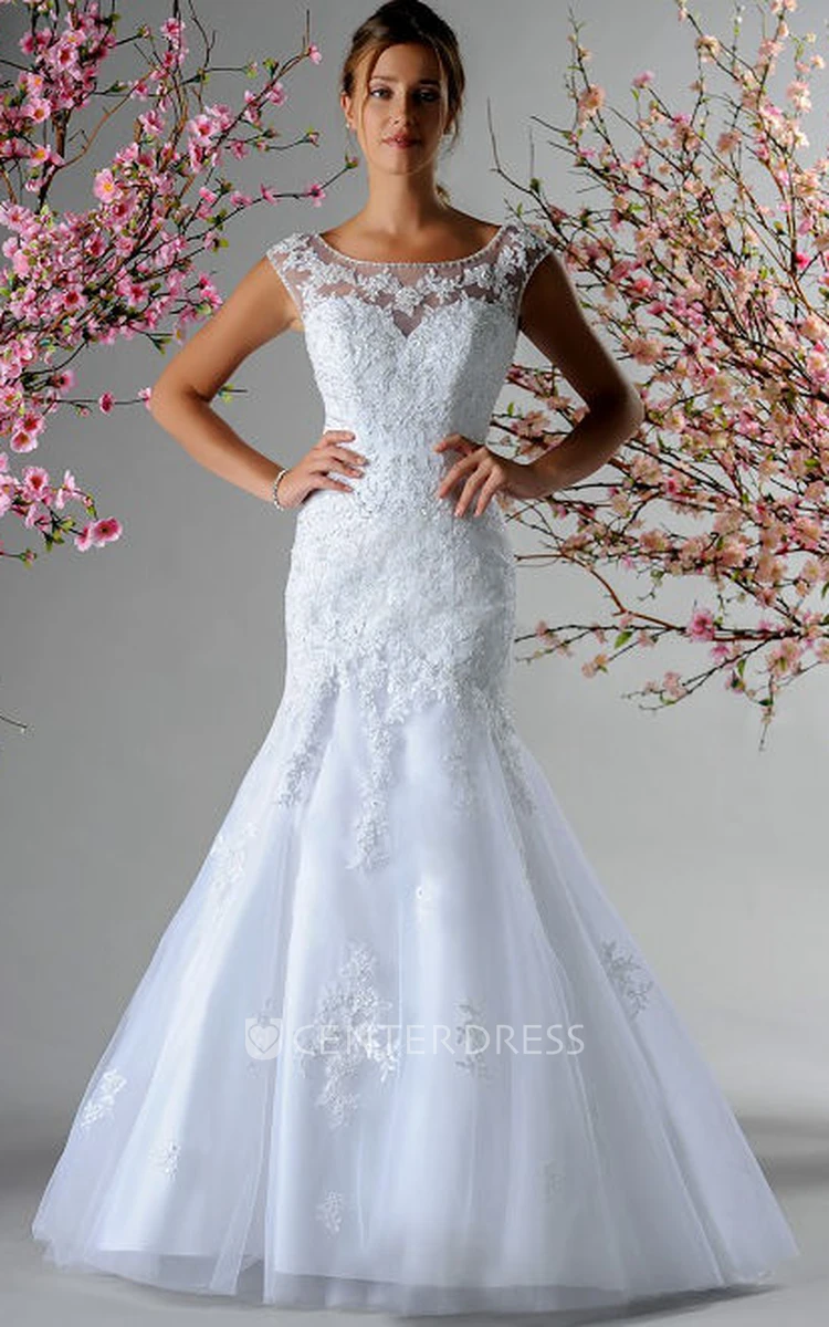 Jewel Neckline Cap Sleeve Mermaid Tulle Bridal Gown With Appliques