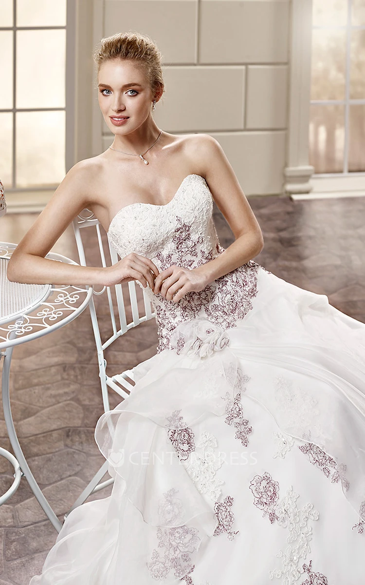 A-Line Sweetheart Floor-Length Organza Wedding Dress With Appliques And Draping