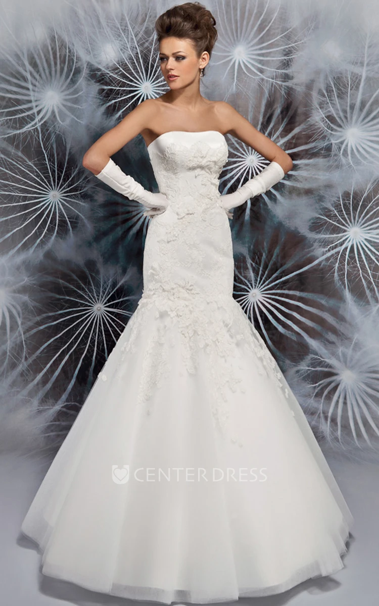A-Line Floor-Length Strapless Sleeveless Appliqued Satin&Lace Wedding Dress With Lace-Up Back And Bow