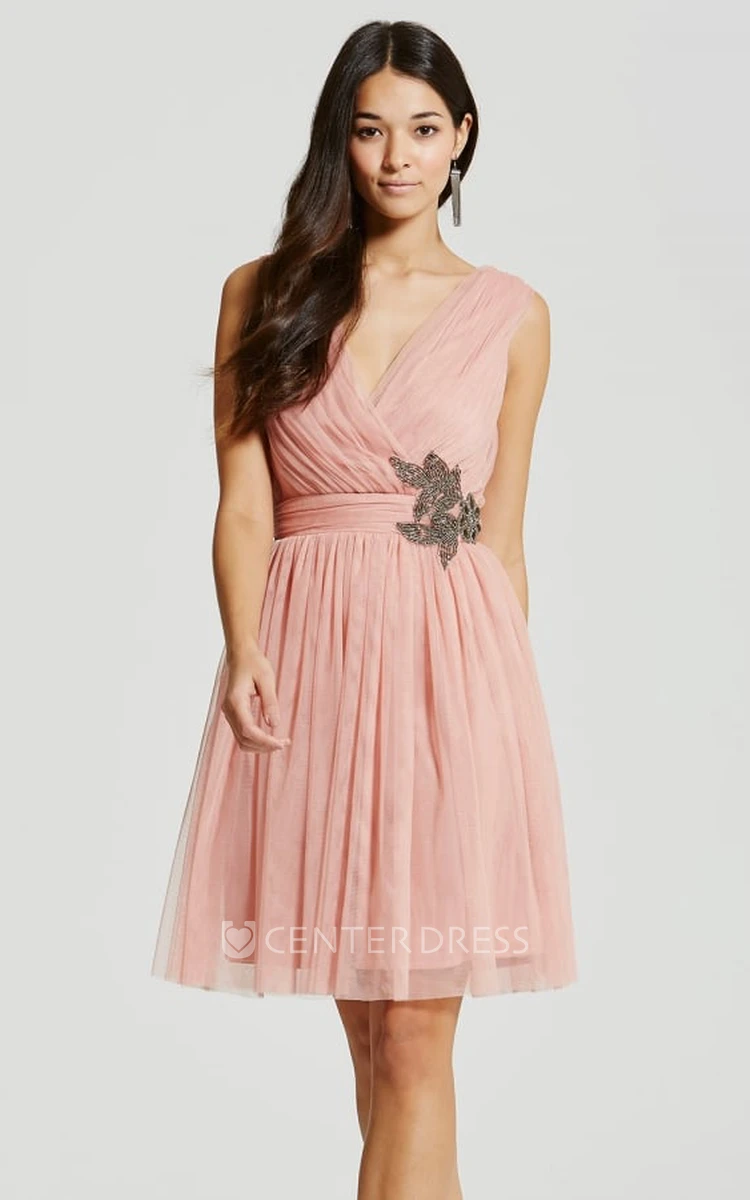 Mini A-Line Criss-Cross V-Neck Sleeveless Tulle Bridesmaid Dress With Appliques