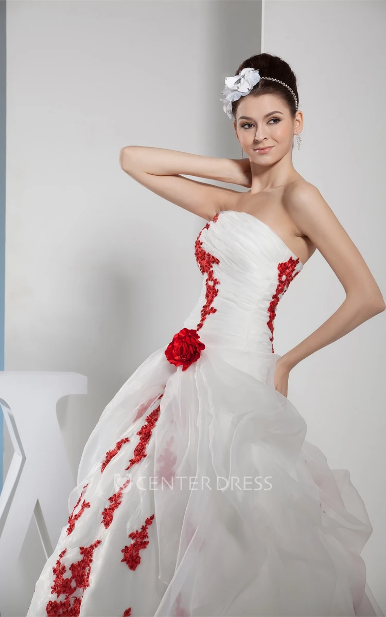 Strapless Ruched Two-Tone Tulle Wedding Ball Gown with Flowers and Appliques