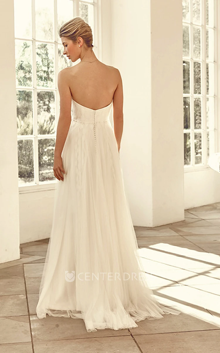 Sweetheart Floor-Length Pleated Tulle Wedding Dress With Brush Train And V Back