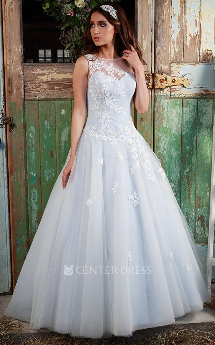 Ball Gown Sleeveless Scoop-Neck Appliqued Floor-Length Tulle Wedding Dress