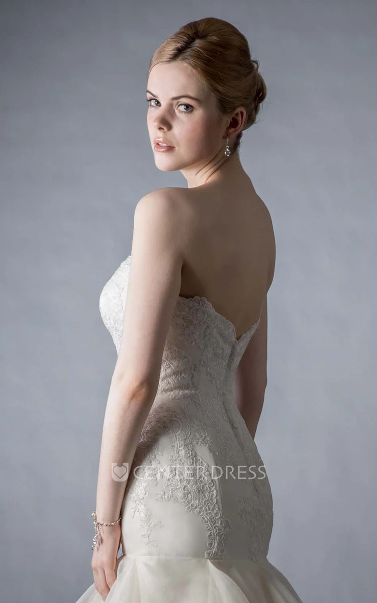 Mermaid Appliqued Sleeveless Sweetheart Tulle Wedding Dress