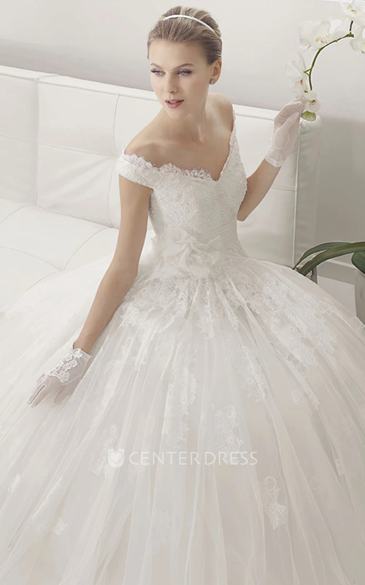 Off Shoulder Pleated Tulle Ball Gown With Lace And Front Flower