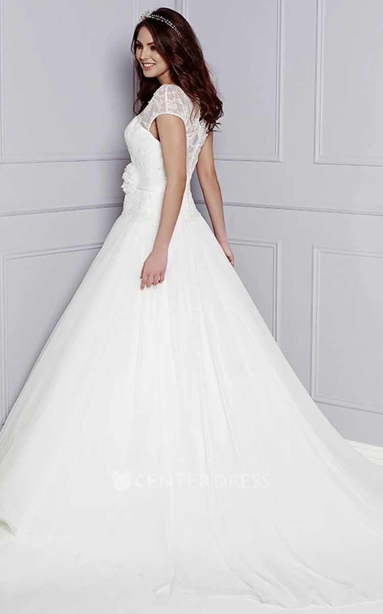 A-Line Short-Sleeve Lace Floor-Length Scoop-Neck Tulle&Lace Wedding Dress With Flower