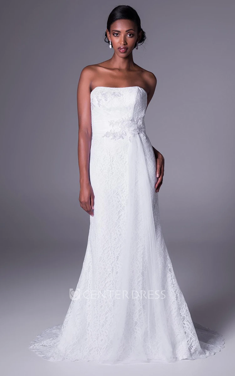 A-Line Strapless Appliqued Sleeveless Long Lace Wedding Dress