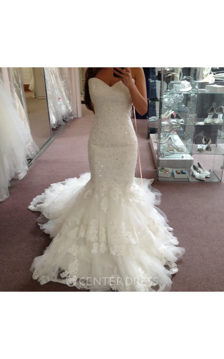 Sleeveless Sweetheart Trumpet Lace Gown With Beaded Detailing