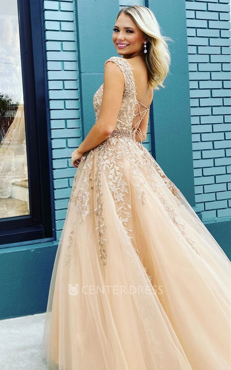 Casual Ball Gown Tulle Bateau Sweep Train Prom Dress with Appliques