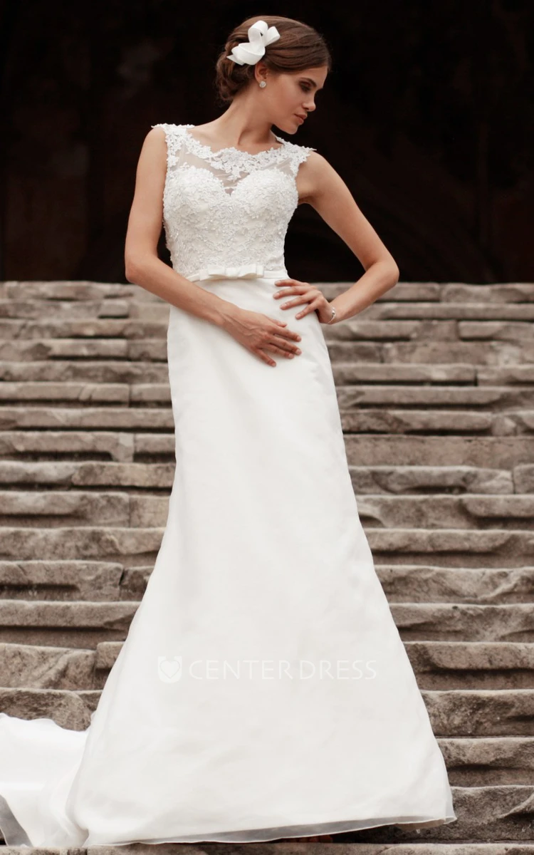 Sheath Sleeveless Appliqued Scoop-Neck Long Lace&Satin Wedding Dress With Bow