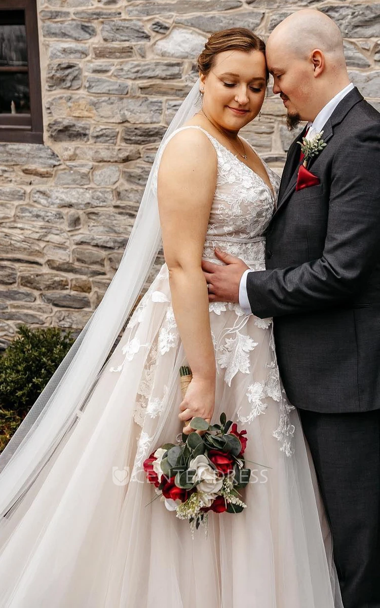 Curvy Plus Size Wedding Dress with A-Line Sexy Plunging Neckline Adorable Appliques