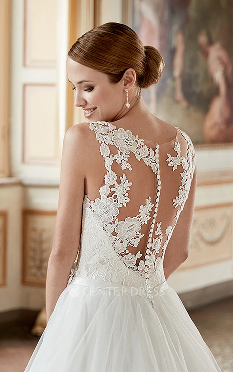 A-Line Appliqued Floor-Length Sleeveless Scoop-Neck Tulle Wedding Dress With Flower And Ruffles