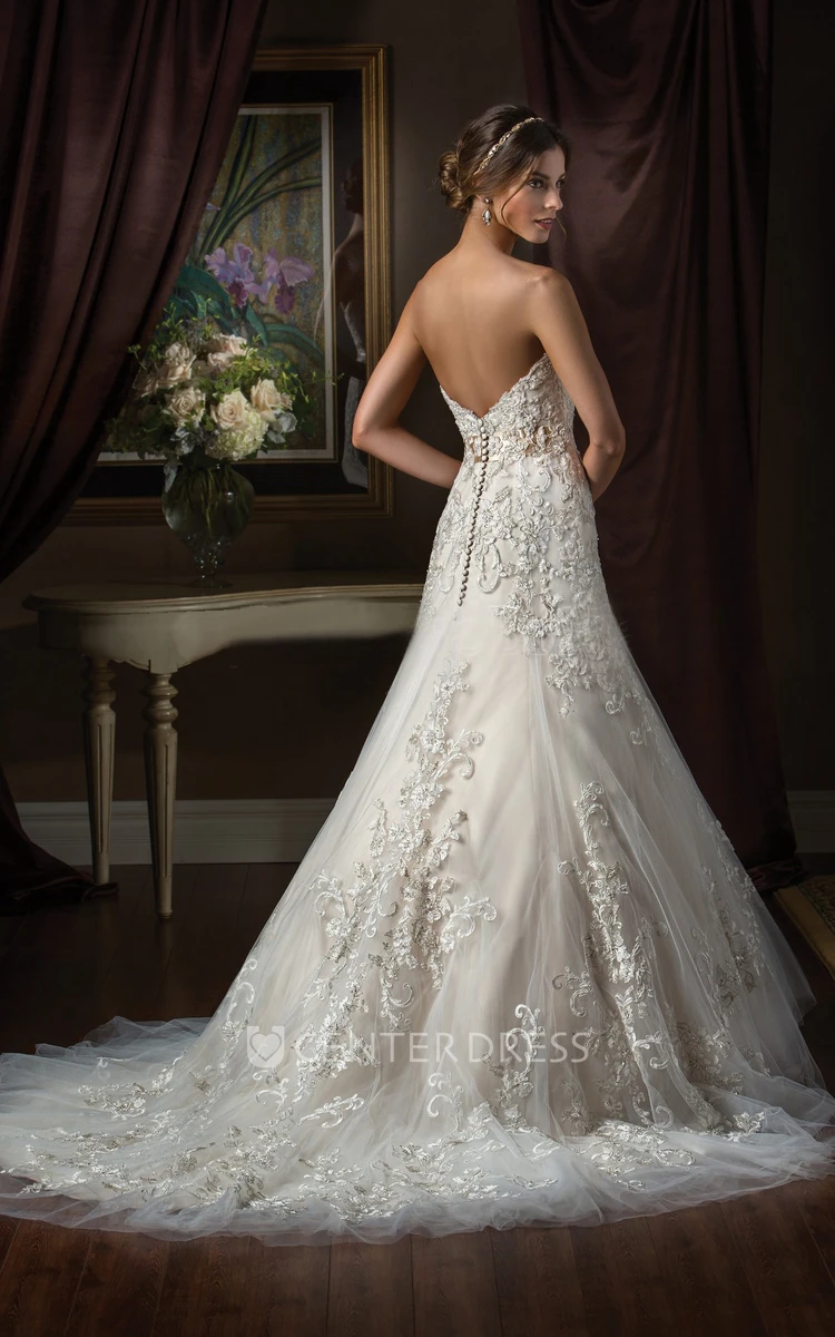 Stunning Gold Applique A Line Wedding Dresses Sweetheart Sweep